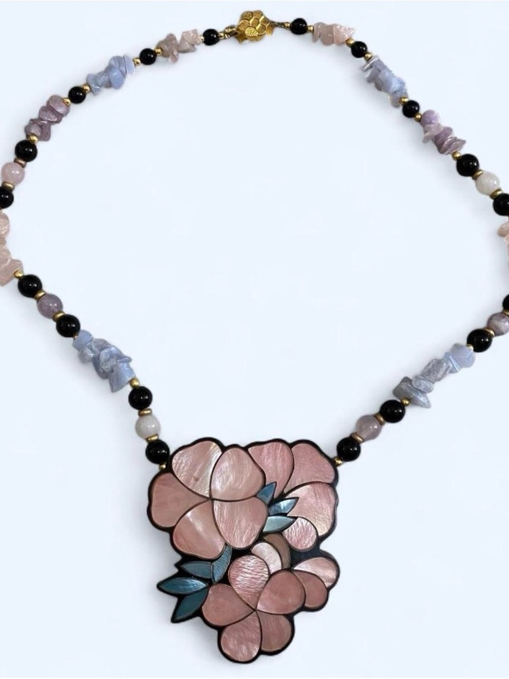 VINTAGE 90s LEE SANDS MOTHER OF PEARL STATEMENT NECKLACE